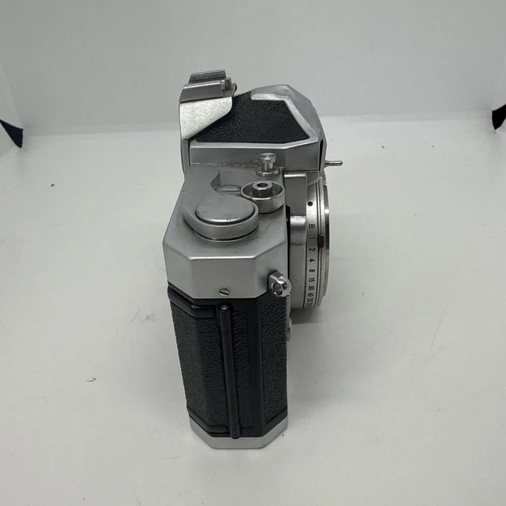 Nikon Nikkormat FT 35mm SLR Camera Working - Tested
